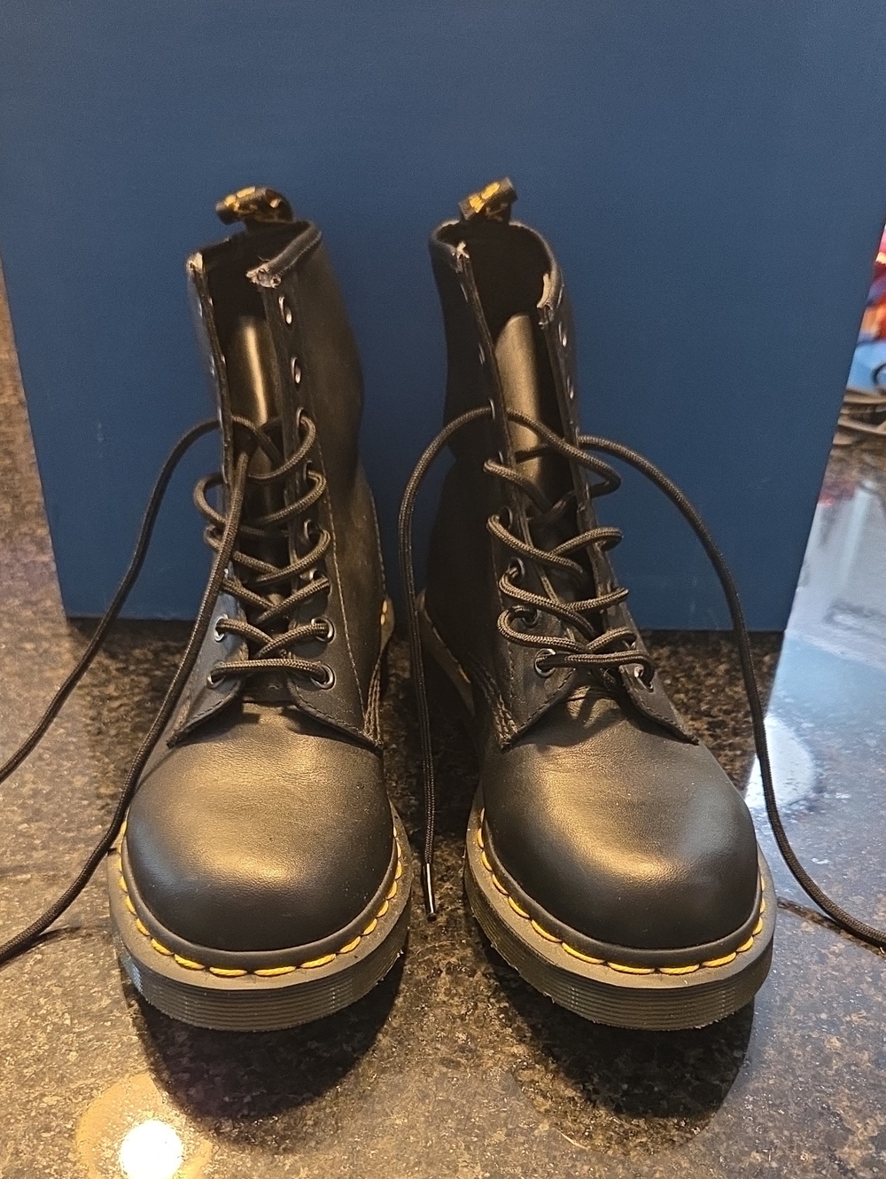 New Dr. Martens Original Boot Size 7W, 6M